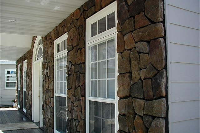 Northwoods Field Stone Exterior Upper MI